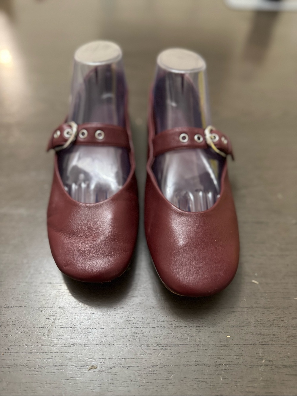Quince
Women's Red Italian Leather Mary-Jane Flat size 9women